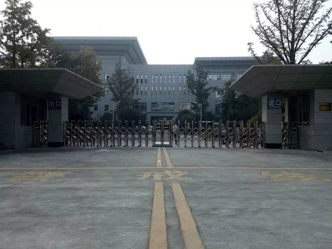 邵阳大祥区邵阳大祥区四川消防总队伸缩门